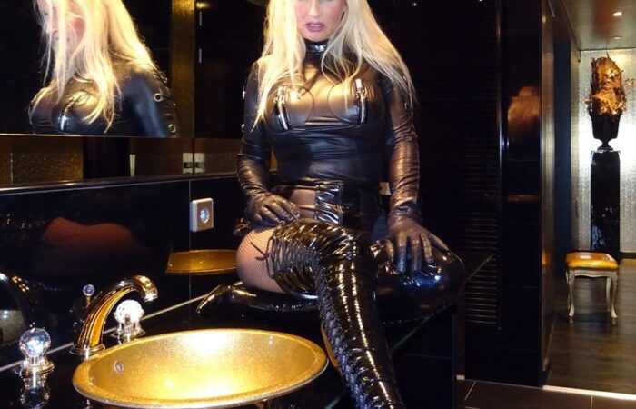 Meesteres-kelly-kalashnik-is-as.-woensdag-in-de-avond-in-almere